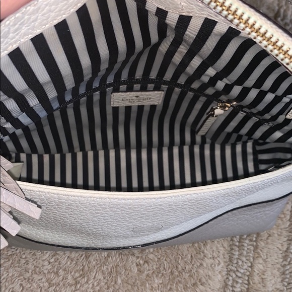 Kate Spade Crossbody 👜 - Picture 5 of 6